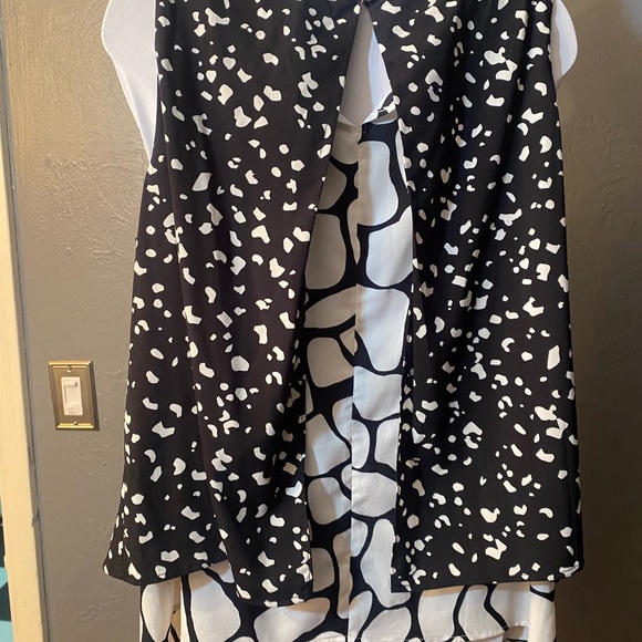 Apt 9 Black and White Pebble Design Layered Sleeveless Open Back Top - Picture 3 of 16